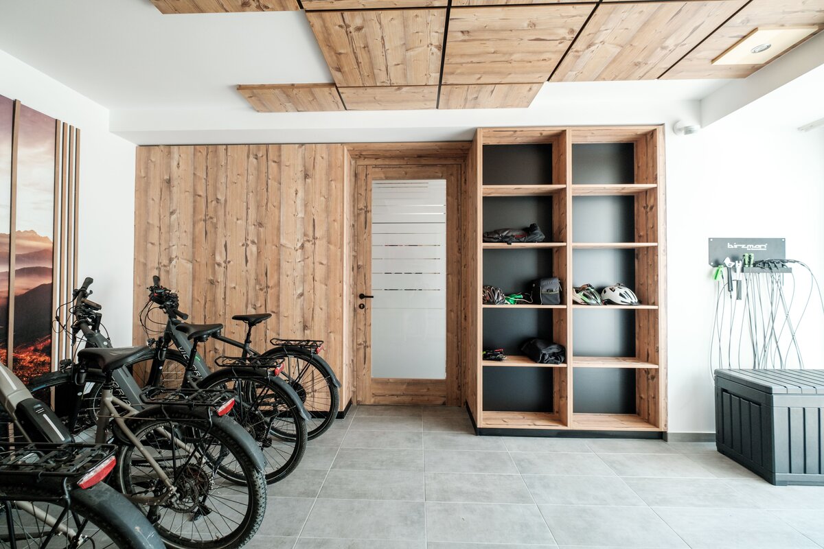 Fahrradraum im Hotel Schwarzer Adler